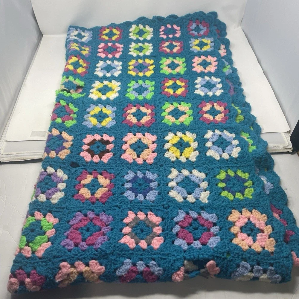 Vtg Crochet Afghan Blanket Chevron Ripple Throw 77x55 Retro Cutter Craft As Is